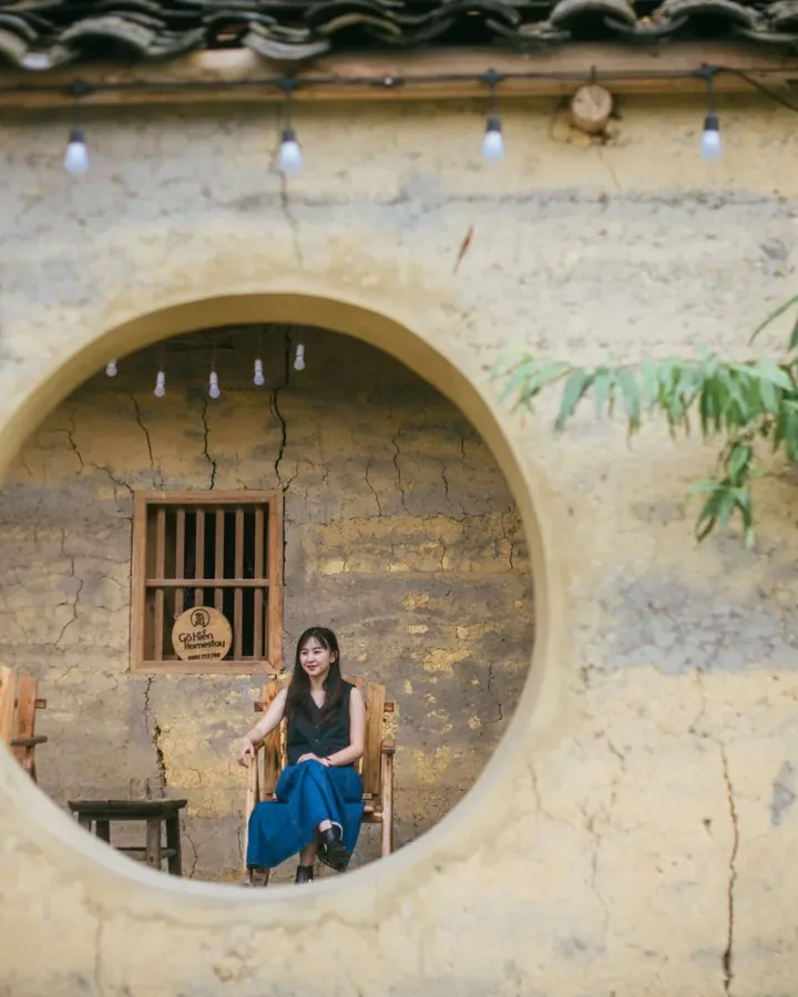 Phòng đôi có cửa sổ